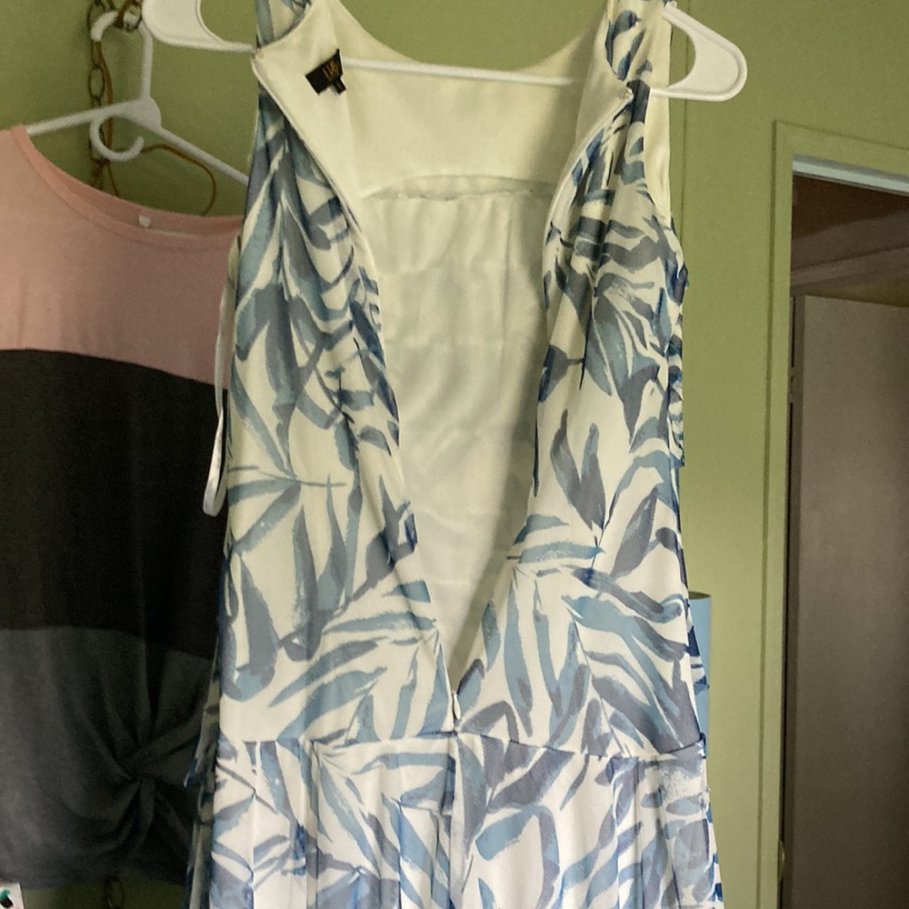 Beautiful Tea length dress. Worn once for wedding.